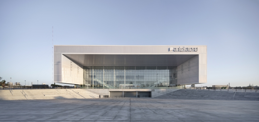http://federicocairoli.store/files/gimgs/th-333_01_Antel Arena - © Federico Cairoli (low).jpg
